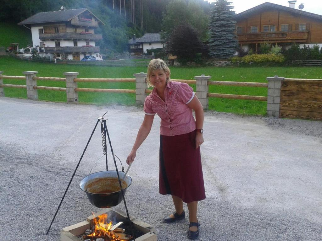 Ferienhof Kampfl Fügen Exteriör bild
